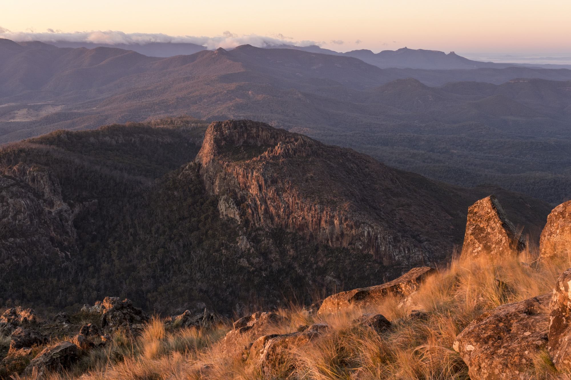 Ginns Mountain from Grattai Mountain looking south