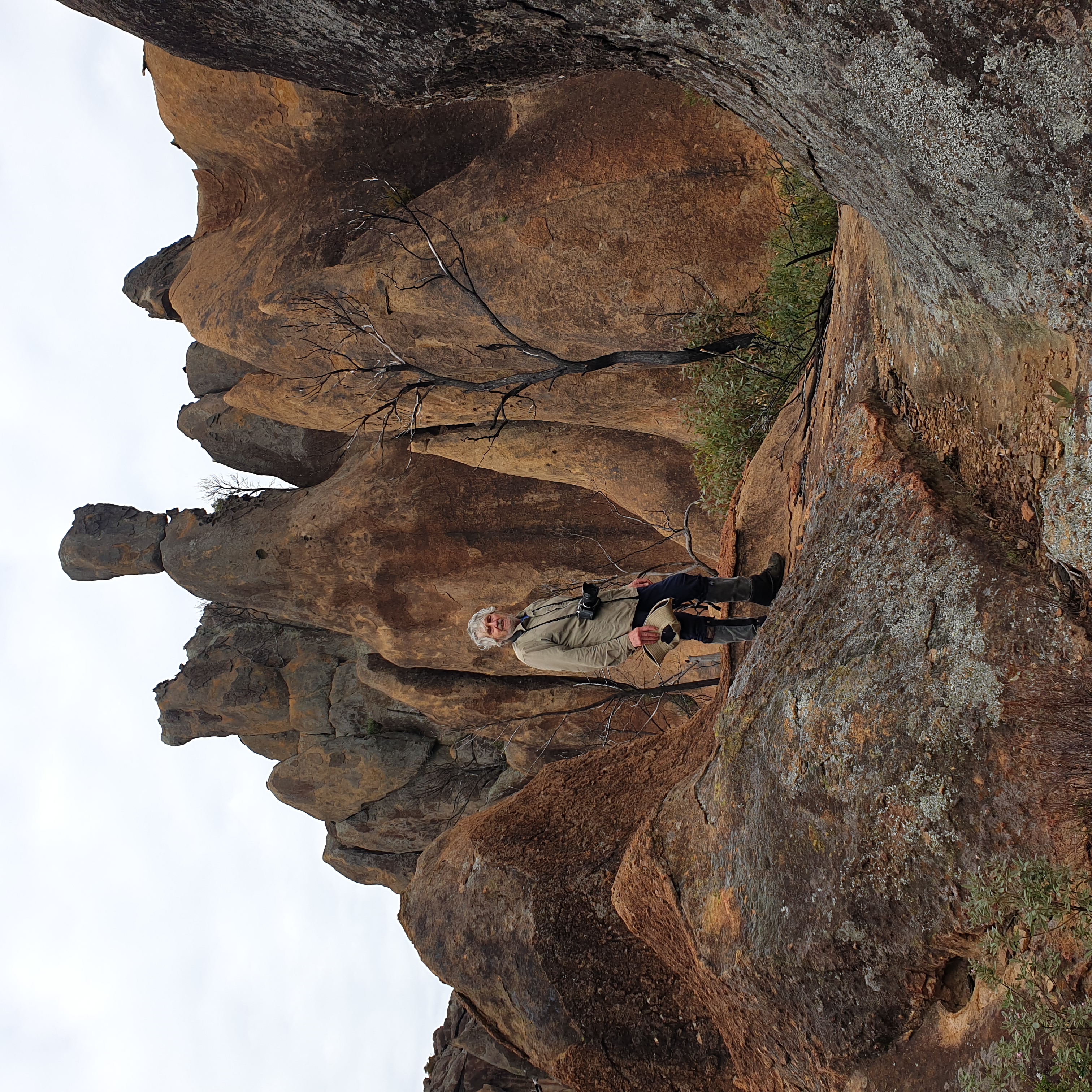 The megaliths of Gins Mountain